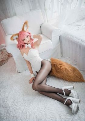 欧美色区制服诱惑_720免费在线观看