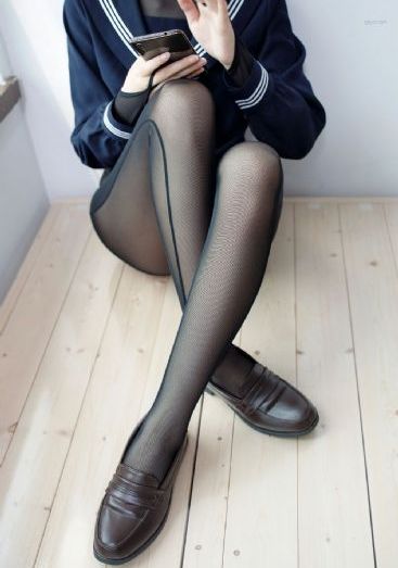 老师脱了乳罩让我吃她奶在线观看_超清电影在线观看